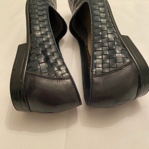 Trotters navy woven leather slip on loafer gently worn 8.5 N - Picture 7 of 15